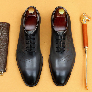 S1007F New Hot-selling Carved Genuine Leather British Business Formal <b>Pointed</b> <b>Toe</b> Cowhide Lining Men's Leather Shoes - Product Image 4