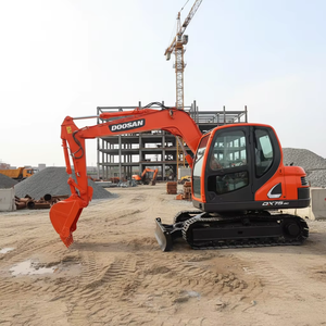 Excavatrice Doosan DX75 d'origine, modèle 2022, 7,5 tonnes, moteur, boîte de vitesses, engrenage, bonne qualité, bras de flèche, excellentes performances, espace restreint - Product Image 1