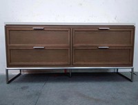 Commode de chambre à coucher moderne en contreplaqué avec 4 tiroirs et pieds en métal pour appartement
