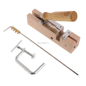 Perforateur d'œillets en bois et acier inoxydable pour cadres de ruche, outil d'apiculture pour l'installation d'œillets en cuivre sur les cadres de fondation de la cire d'<span class=keywords><strong>abeille</strong></span> - Product Image 4