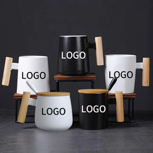 Großhandel 14oz 17oz weiße hölzerne Hand Porzellan Tee tasse benutzer definierte Logo gedruckt schwarze Keramik Kaffeetasse mit Bambus deckel - Product Image 1