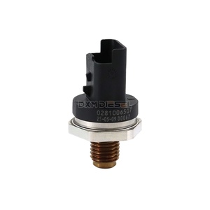 0281006507 Capteur de pression de rampe de carburant pour Peugeot 206 306 406 607 Boxer Expert <span class=keywords><strong>Citroen</strong></span> C4 C5 C8 Jumpy <span class=keywords><strong>Xsara</strong></span> 2.0 2.2 - Product Image 1