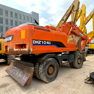 Excavadora de ruedas Doosan DH210-7 L de 21 toneladas con cazo de excavación para uso en construcción - Product Image 1