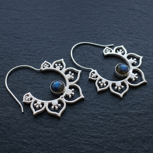 Online Wholesale Silver Plated Bohemian Indian <b>Diamond</b> Flower Hoop <b>Earrings</b> Labradorite for Anniversary - Product Image 3