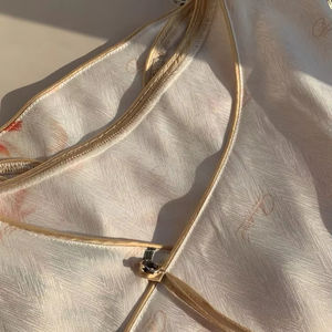 Set Pigiama di Lusso in Raso per Donna, Vita Elastica, Tinta Unita, Traspirante, Asciugatura Rapida, Personalizzabile, Articoli per la Casa - Product Image 3