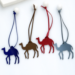 Yy Giá Rẻ Lạc Đà Mặt Dây Chuyền Lạc Đà Túi Treo Quyến Rũ Ba Lô Mặt Dây Chuyền Động Vật Mới Lạ Túi Mặt Dây Chuyền Phụ Nữ Sang Trọng Túi Xách Quyến Rũ - Product Image 1