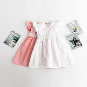 Robe de plage blanche en coton pour bébé fille, manches volantées, 2T, en lin, détails en dentelle, vêtements d'été pour enfants