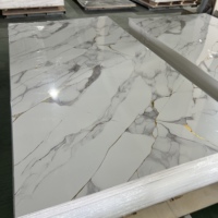 Lembaran PVC Anti Api Tahan UV Motif Marmer Tahan Air untuk Proyek Renovasi dan Dekorasi Dinding Kamar Mandi