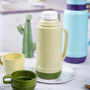 1L 1.8L Outdoor Travel Camping Sport Glas Liner Plastic Thermosfles Met Twee Kopjes - Product Image 1