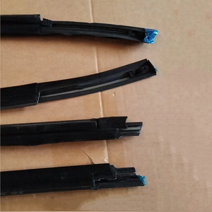 Striscia di tenuta in gomma per finestrino esterno auto per Hyundai <span class=keywords><strong>Tuscon</strong></span> IX35 striscia di tenuta in gomma 2017 2010 - Product Image 4