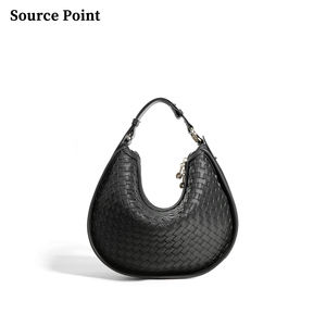 Sacs à main élégants tissés pour femmes Sacs à main de luxe en cuir véritable personnalisés sous les bras - Product Image 5