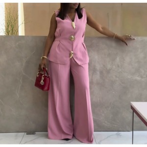 Completo da donna due pezzi rosa <span class=keywords><strong>con</strong></span> gilet e pantaloni a gamba larga, senza maniche, <span class=keywords><strong>con</strong></span> coulisse, elegante e chic per l'ufficio e tutti i giorni - Nuova Collezione Primavera 2026 - Product Image 1