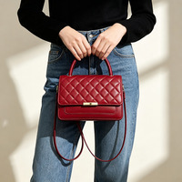 Nouveau sac à bandoulière personnalisable avec logo, design à motif diamant, sac à main portable haut de gamme, sac fourre-tout de luxe pour femmes