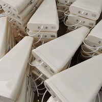 Antenne Wi-Fi sans fil log-périodique LPDA à gain élevé 11dBi 700-2700MHz large bande directionnelle pour routeur 4G 5G LTE extérieur