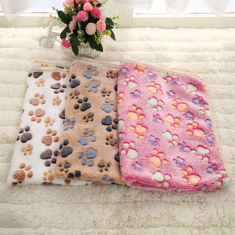 High Quality Soft Fluffy Pet Blanket Cute Cartoon Pattern Pet Mat Warm Cozy Cat and Dog Blanket