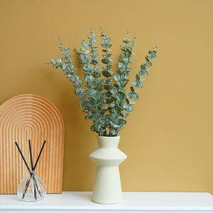 Hojas de Eucalipto Artificiales Ruilisi de 30cm-100cm, Flor de Seda para Decoración del Hogar, Arreglo de Plantas para Sala de Estar - Product Image 3