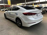 Mobil Bekas Hyundai Elantra Leadong 2016 1.4T GLS Dynamic & Vital Edition Dengan Sunroof Mobil Bensin Bekas Hemat Biaya