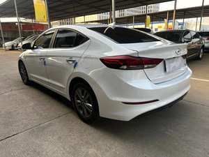 Voitures d'occasion Hyundai Elantra Leadong 2016 1.4T <span class=keywords><strong>GLS</strong></span> Dynamic & Vital Edition avec toit ouvrant, voiture à essence d'occasion économique - Product Image 4