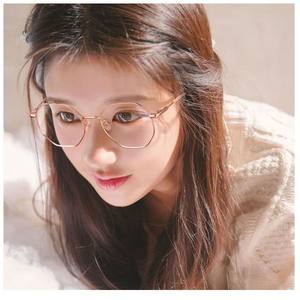 Gafas con Bloqueo de Luz Azul, Metálicas en Oro Rosa, Unisex, Montura Poligonal Irregular, Amplia, Sin Graduación - Product Image 5