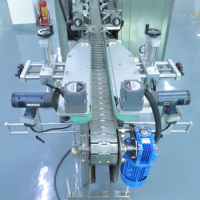 Machine d'étiquetage automatique de haute précision pour manchons thermorétractables en PET/PVC pour bouteilles d'eau en verre, bocaux et canettes