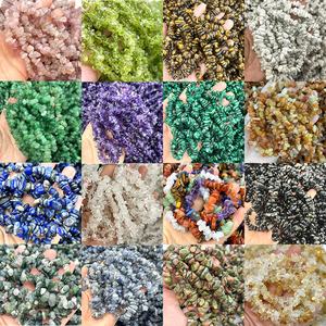 Bracelets en éclats <span class=keywords><strong>de</strong></span> cristaux naturels pour la guérison, vente en gros, style bohème, pierres précieuses irrégulières, bracelet extensible, vente en gros, usine OEM - Product Image 3