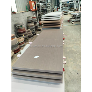 أبواب منحوتة أنيقة بتصميم بسيط لغرفة المعيشة، أبواب داخلية للمنازل والفنادق والفيلات والشقق وغرف الطعام والحمامات - Product Image 5