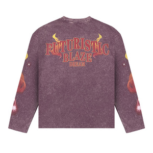 <span class=keywords><strong>T</strong></span>-<span class=keywords><strong>shirt</strong></span> a maniche lunghe da uomo personalizzata, pesante, lavaggio acido, oversize, effetto distressed, con applicazioni e borchie in metallo, streetwear, grafica - Product Image 3