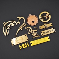 Étiquettes métalliques personnalisées pour vêtements, design Abaya en relief, plaques de marque, logos métalliques pour sacs et vêtements
