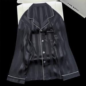 <span class=keywords><strong>Pigiama</strong></span> da <span class=keywords><strong>uomo</strong></span> <span class=keywords><strong>nero</strong></span> personalizzato primavera e autunno vestiti per la casa a manica lunga in seta per il compleanno del ragazzo Set di pigiami in raso - Product Image 2