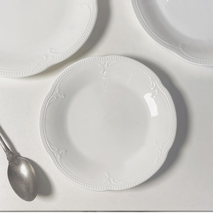 Pure <b>White</b> Embossed Lace Vine Ceramic Oval Plate Porcelain Charger for Home or Wedding Parties for Restaurant Use - Product Image 3
