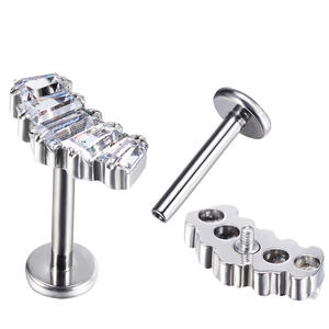 Prêt à expédier titane haute poli Piercing bijoux filetage interne Labret bijoux Piercing lèvre anneau boucle d'oreille pour les femmes - Product Image 2