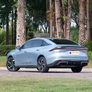 Geely Galaxy L6 di Alta Qualità, Berlina PHEV Tecnologica con Chip 8155, <span class=keywords><strong>Auto</strong></span> Compatta con Standard di Emissione Euro 6, Prezzo Competitivo - Product Image 5
