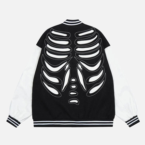 Chaqueta Varsity para Hombre con Diseño de Apliques de Esqueleto, Patrón de Huesos en las Mangas Marrón y Blanco, Estilo Urbano, Ropa de Invierno, Corte Regular - Product Image 4