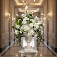 Centre de table personnalisé élégant en forme de fleur de lys Calla, 65 cm, boule de fleurs vertes et blanches