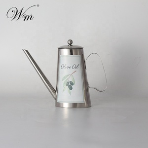 Botella de Aceite Italiana de 500 ml con Vertedor de <span class=keywords><strong>Acero</strong></span> <span class=keywords><strong>Inoxidable</strong></span>, Lata de Aceite Metálica para Aceite de Oliva - Product Image 2