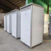Toilettes portables abordables en panneaux sandwich d'acier avec lavabo pour le camping et l'agriculture