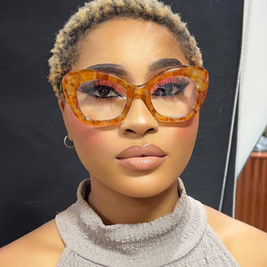 थोक कम कीमत वाली आंखों का चश्मा फैशन कंप्यूटर ब्लू लाइट ब्लॉक करने के लिए एंटी ब्लू लाइट चश्मा फ्रेम - Product Image 1