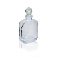 Diffuseur d'arômes de parfum transparent de 120ml personnalisé bouteille en verre carrée plate avec liège pour parfums personnalisés emballés dans un carton