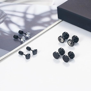 Pendientes de acero inoxidable con forma de disco redondo, diseño de cristal negro Yin Yang para hombres y mujeres, joyería de moda, juego de 4 pares - Product Image 2