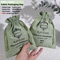 Vente en gros de petites pochettes en jute avec cordon de serrage, logo personnalisé imprimé, emballage de cadeaux de Noël, emballage de bonbons, sac en jute anti-poussière