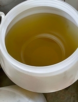 Le polybutène pour les matériaux cosmétiques de lustre à lèvres évaluent Pb 2400 CAS 9003