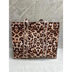 Bolso de mano con diseño de maletas bordado para mujer india, bolso de compras, estampado a mano, algodón acolchado forrado con cierre de cremallera - Product Image 1