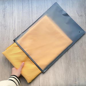 Suministros de Embalaje para Pequeñas Empresas, Bolsa Negra con Cierre, Logotipo Personalizado Impreso, Bolsa con Cierre para Empacar Ropa, Bolsas para Prendas - Product Image 3