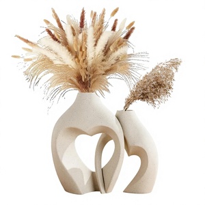 Vase de table en céramique blanche mate, écologique, avec un design abstrait, décoration minimaliste moderne pour le salon et le bureau - Product Image 2