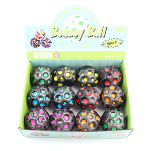 Balle rebondissante colorée en forme de lune, jouet anti-stress en caoutchouc, balle sensorielle à lancer pour les cadeaux de fête pour enfants - Product Image 3