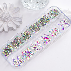 Venta al por Mayor de Accesorios para Decoración de Uñas, 12 Compartimentos, Cuentas de Vidrio, Color Plateado AB, Aurora, Formas Mixtas, Set de Diamantes de Imitación para Arte de Uñas - Product Image 6