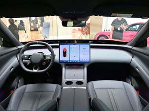 Compre el Nuevo <span class=keywords><strong>Auto</strong></span> Eléctrico de Alta Velocidad YU7 Max 2026 para China con Buen Precio, <span class=keywords><strong>Auto</strong></span> de Lujo Xiaomi de Nueva Energía, <span class=keywords><strong>Auto</strong></span> Eléctrico Xiao <span class=keywords><strong>Mi</strong></span> YU7 - Product Image 2