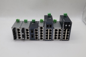 <span class=keywords><strong>Switch</strong></span> di Rete Industriale Mini <span class=keywords><strong>10</strong></span>/100Mbps <span class=keywords><strong>Gigabit</strong></span> 1-8 Porte con Porta Fibra SC/FC/ST/SFP, <span class=keywords><strong>Switch</strong></span> Ethernet Compatto per Montaggio su Guida DIN - Product Image 6