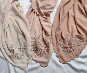 Wholesale New Arrive Women Scallop Shawl Big Flower Korean Chiffon Hijab Embroidered Muslim Scarf Malaysia