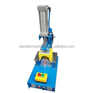 Toe cap area forming moulding machine for shoes small capacity